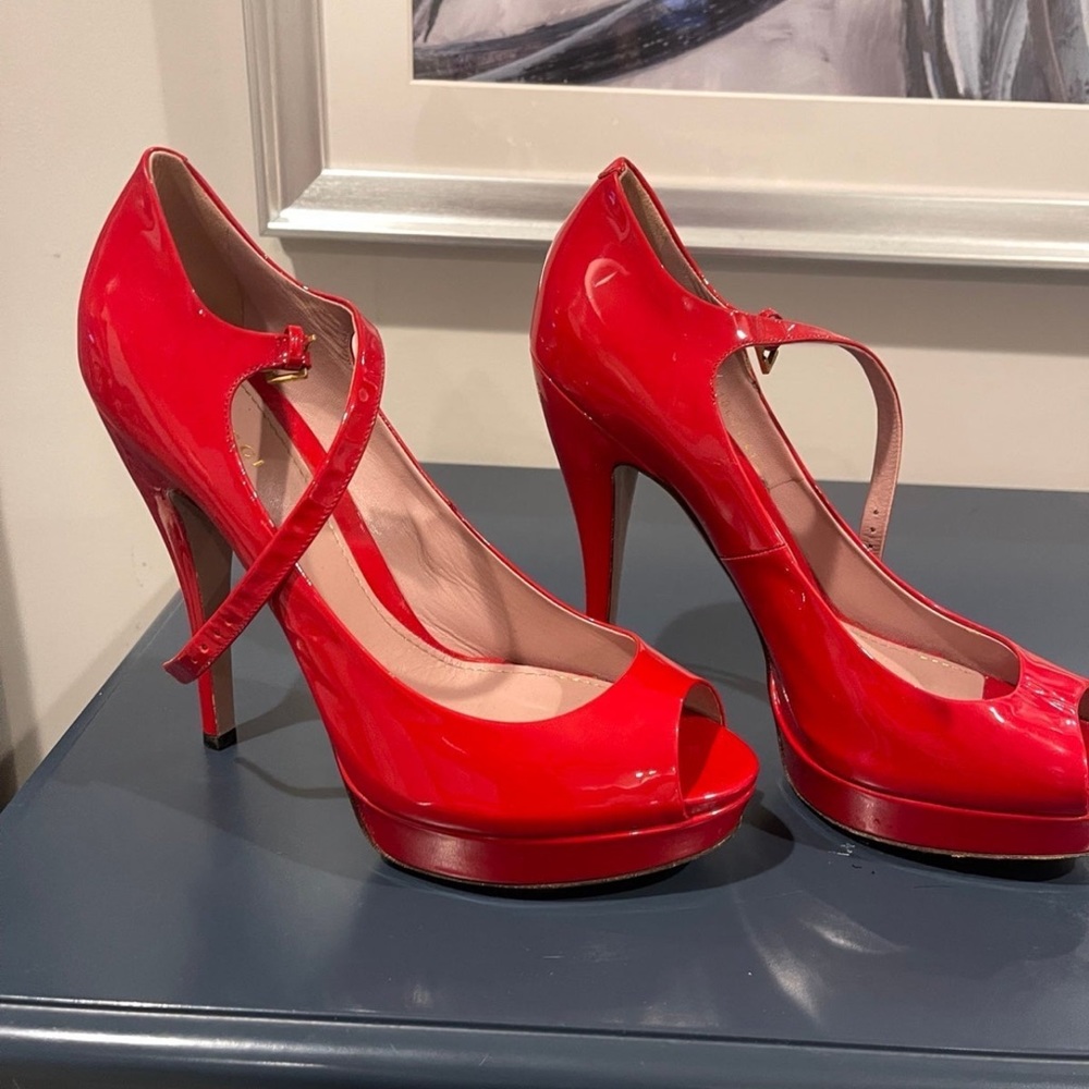 Gucci Red Patent Leather Strap Ankle Heels